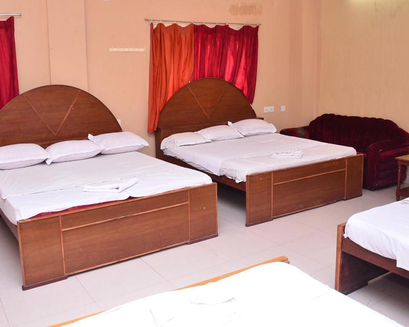 Hotel Soorya International Puduccseri Kültér fotó